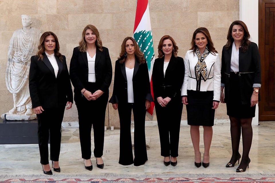 6 وزيرات في لبنان.jpg