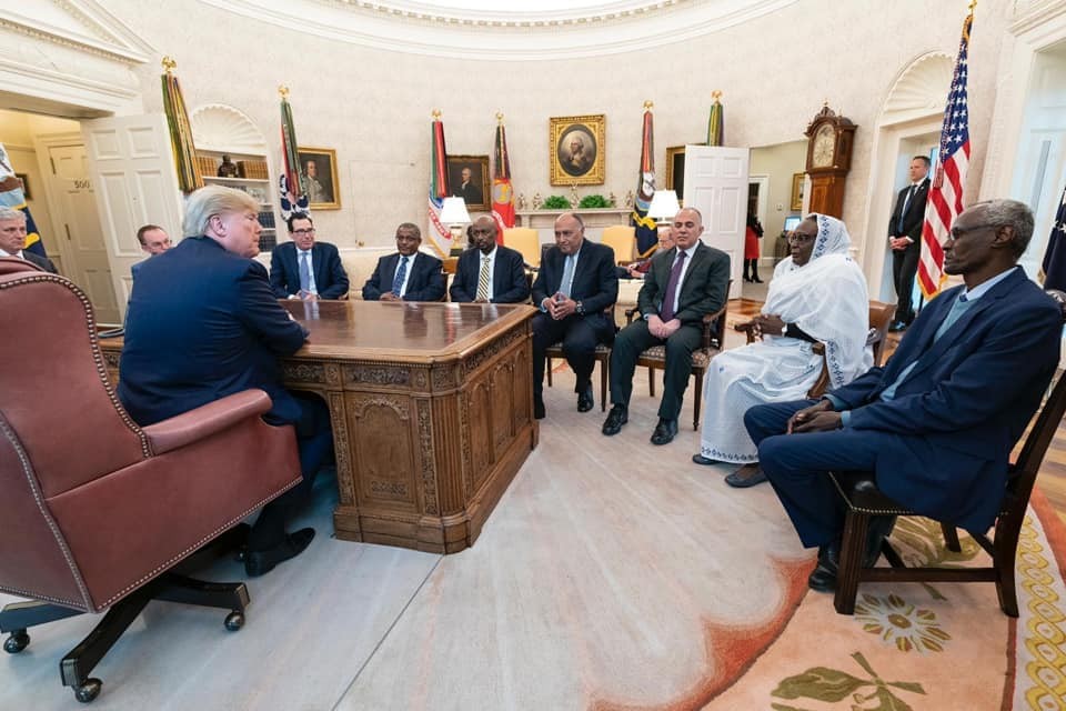 ترامب ووزير خارجية مصر والسودان واثيوبيا2.jpg