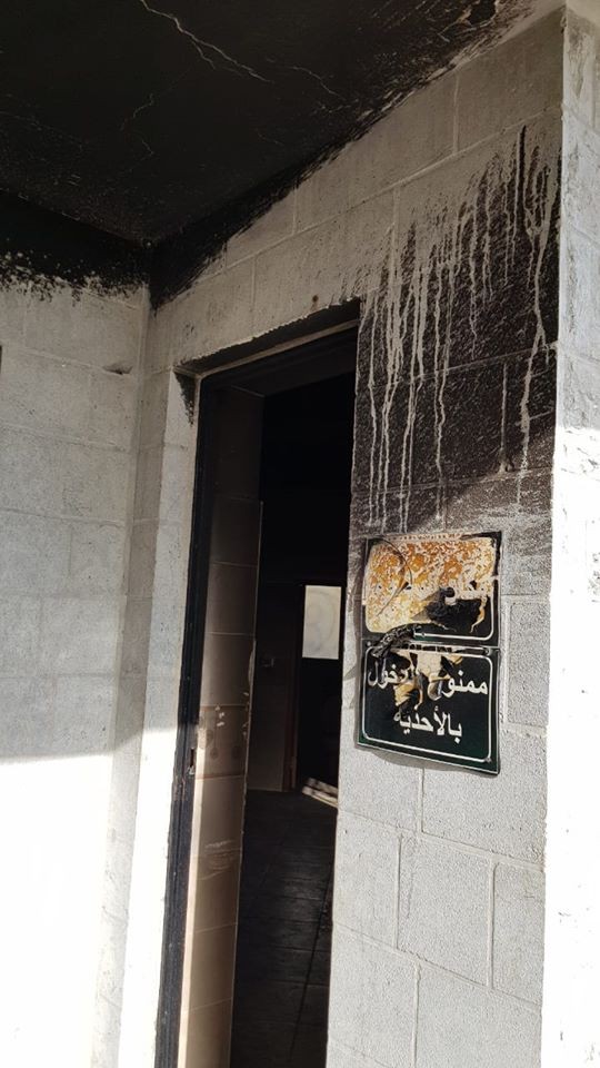 احراق مرافق مسجد البر والاحسان البيرة.jpg