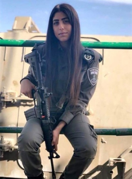 فتاة تركية تنضم للجيش الاسرائيلي2.jpg